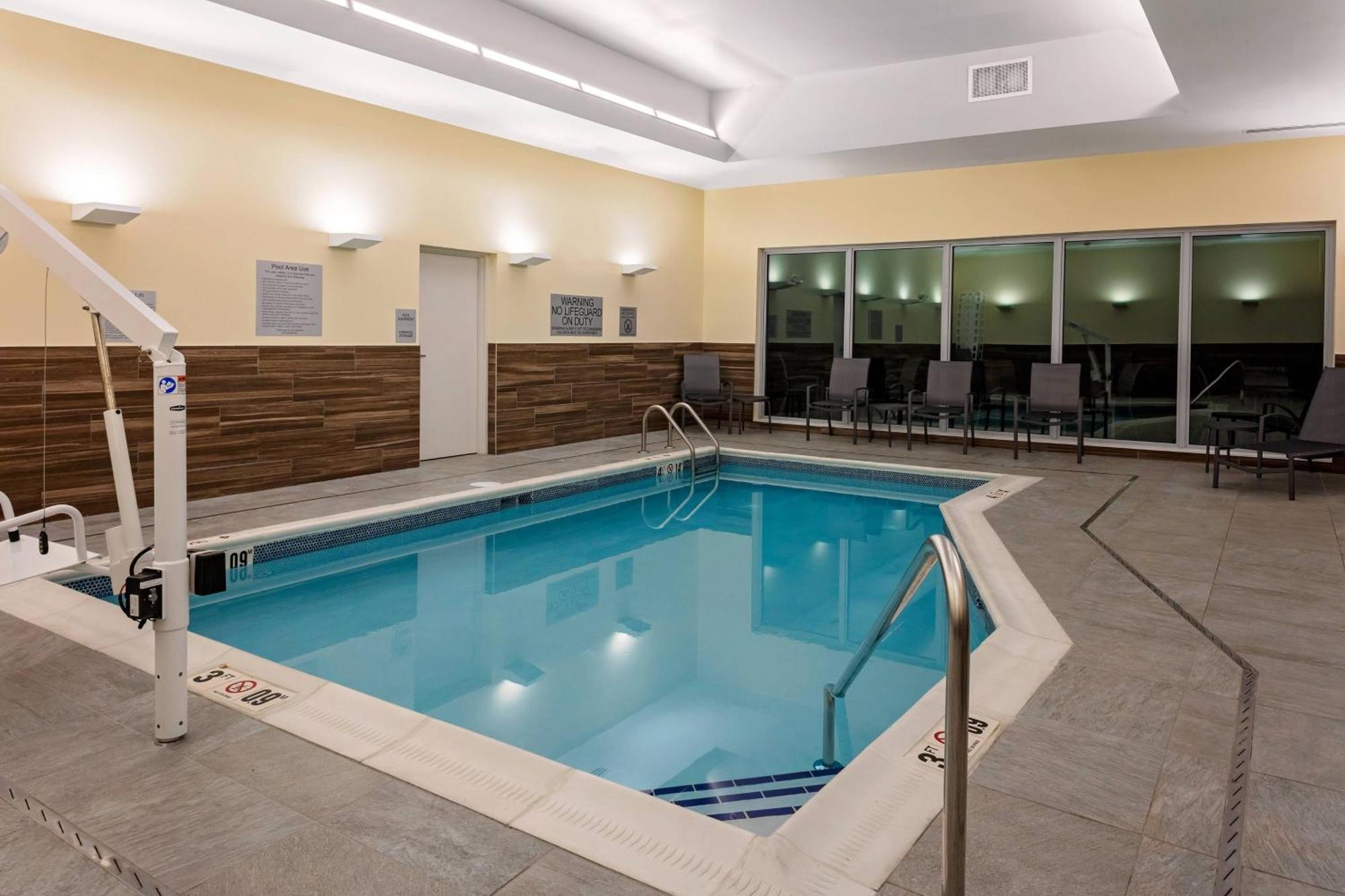 Fairfield By Marriott Port Clinton Waterfront Hotel Екстериор снимка