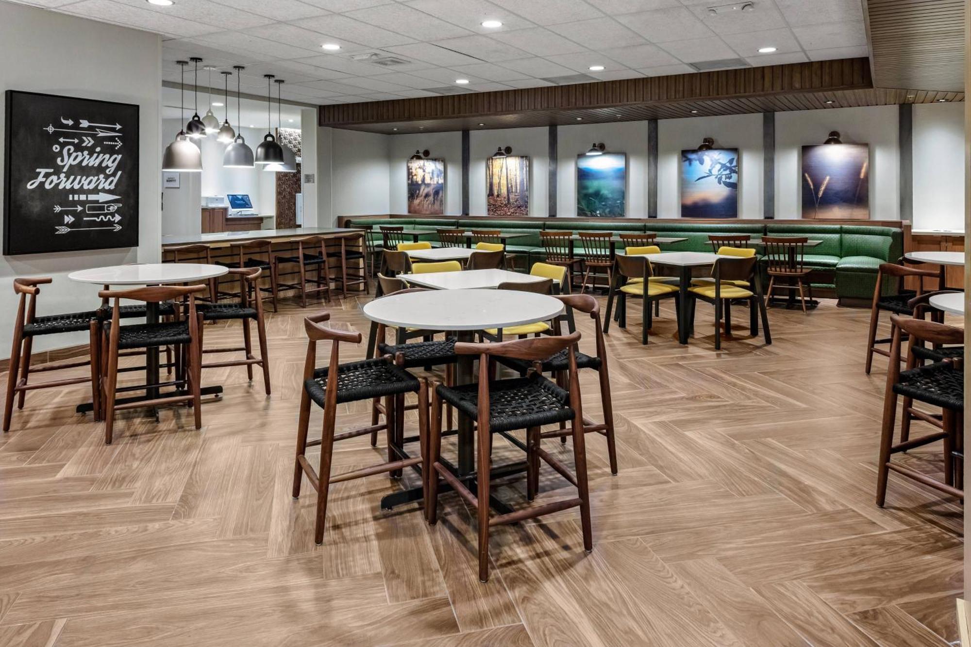 Fairfield By Marriott Port Clinton Waterfront Hotel Екстериор снимка