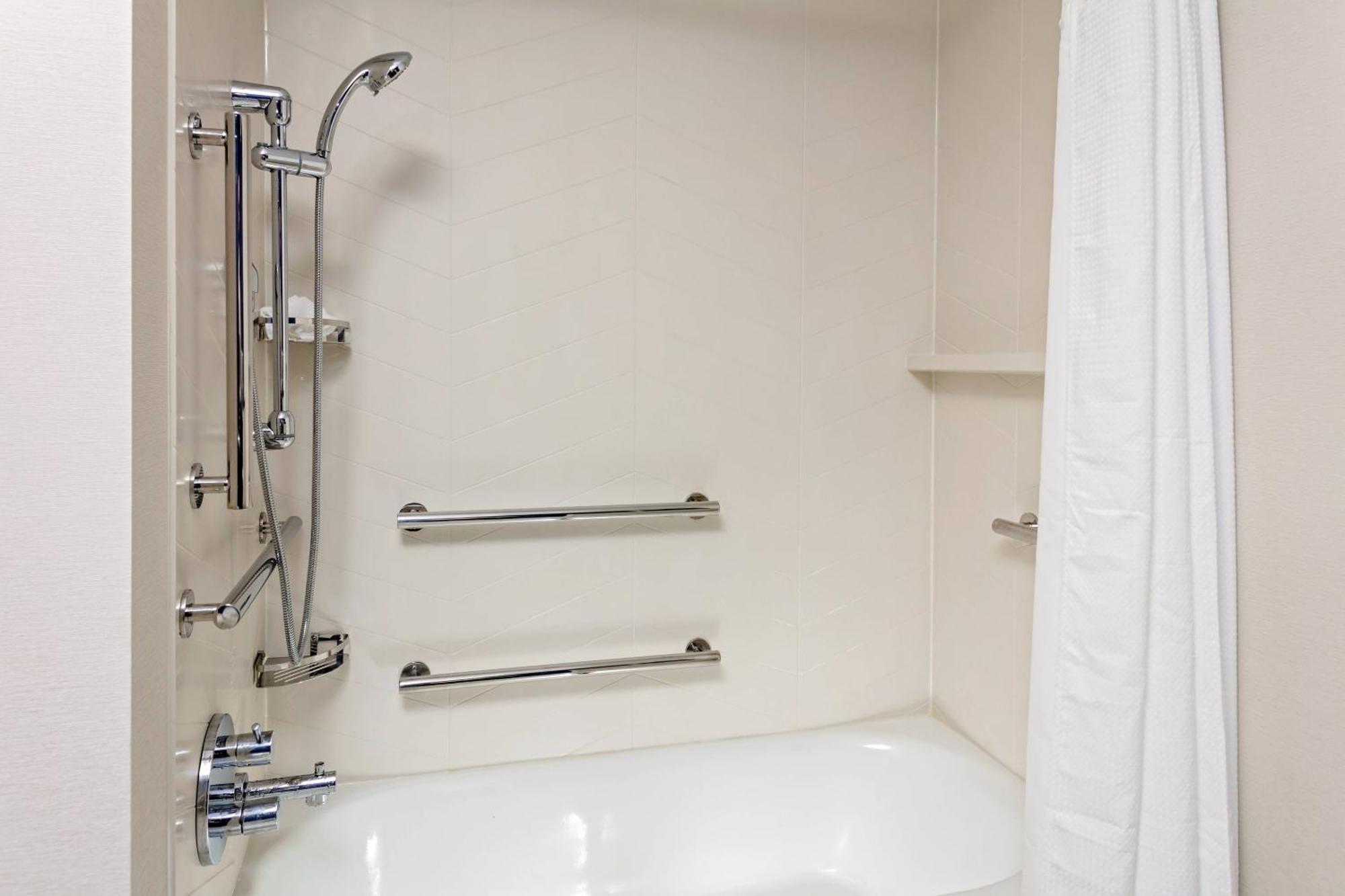 Fairfield By Marriott Port Clinton Waterfront Hotel Екстериор снимка